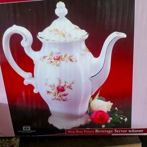 Fine Porcelain China Tea Pot